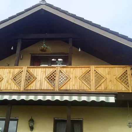 Homestay Lenas Ferienzimmer *