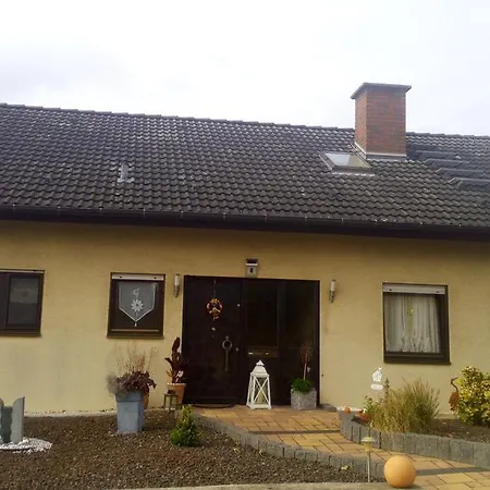 Homestay Lenas Ferienzimmer *