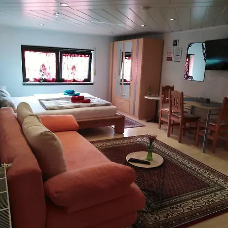 Lenas Ferienzimmer * Biebelnheim