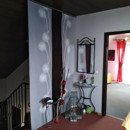 Homestay Lenas Ferienzimmer Biebelnheim