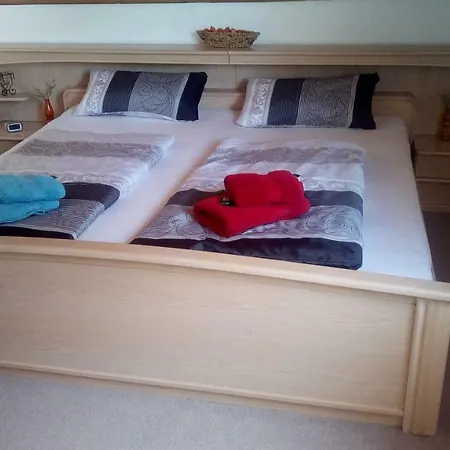 Homestay Lenas Ferienzimmer *