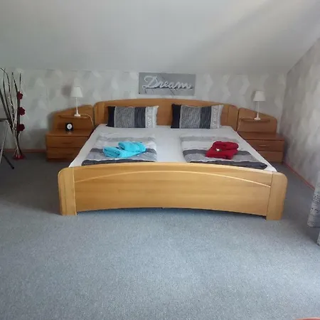 Homestay Lenas Ferienzimmer *